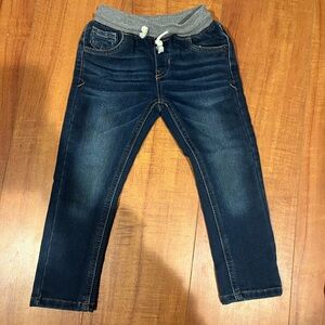 Elastic waist jeans